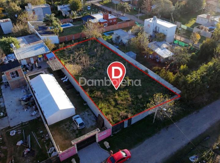 Terreno · 925m²