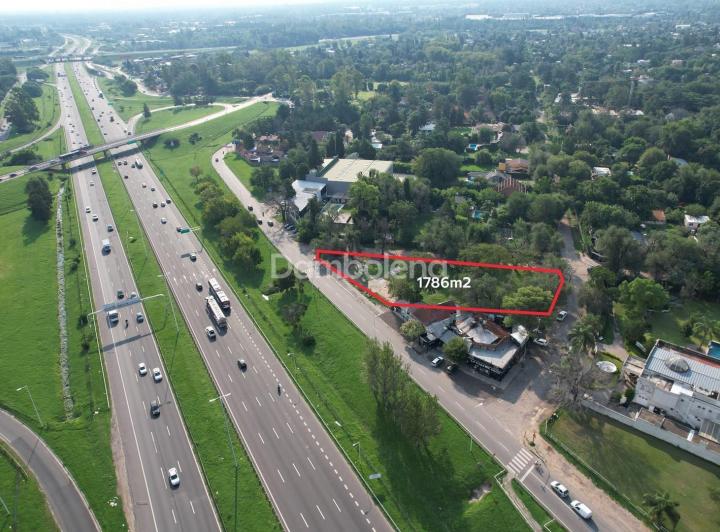 Terreno · 1785m²