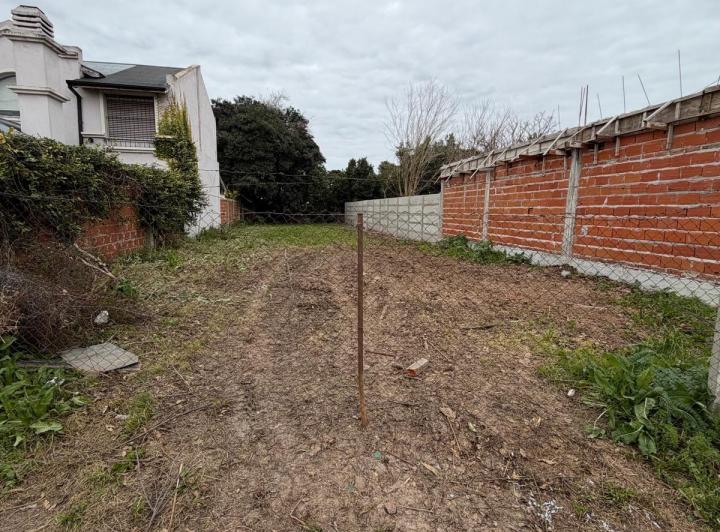 Terreno · 380m²