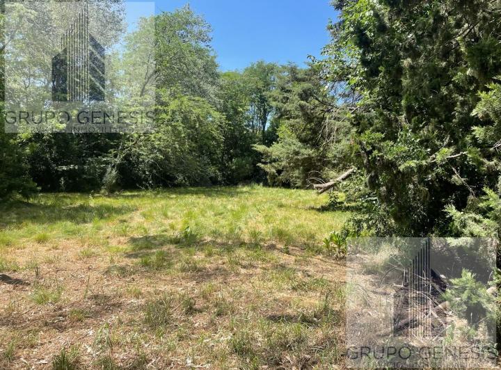 Terreno · 3374m²