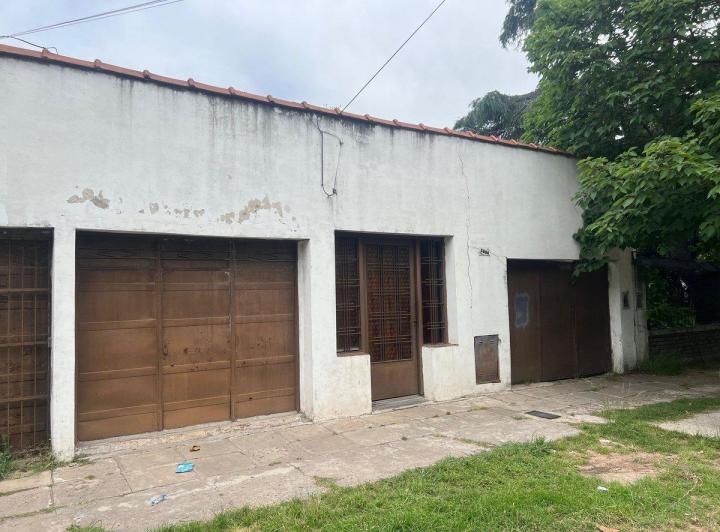 Terreno · 240m²