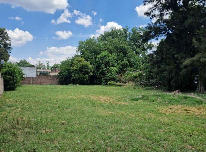 Terreno · 1374m²