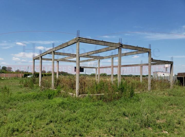 Terreno · 1800m²