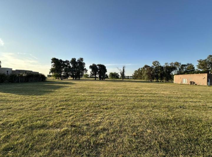Terreno · 2400m²