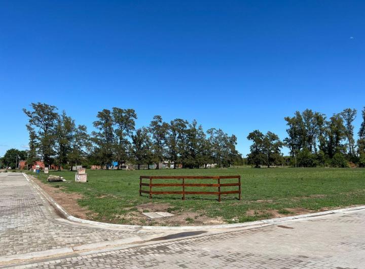 Terreno · 900m²