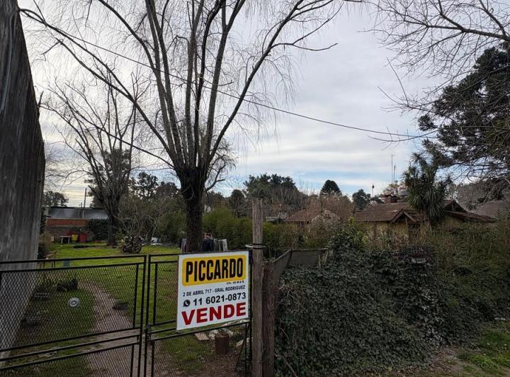 Terreno · 300m²