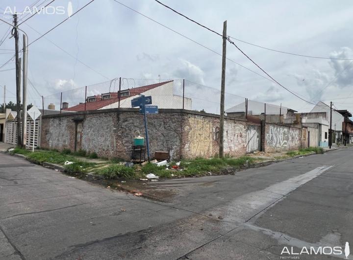 Terreno · 276m²