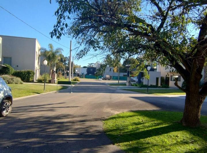 Terreno · 350m²