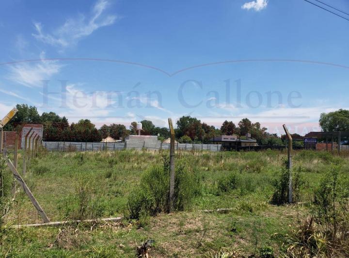 Terreno · 1800m²