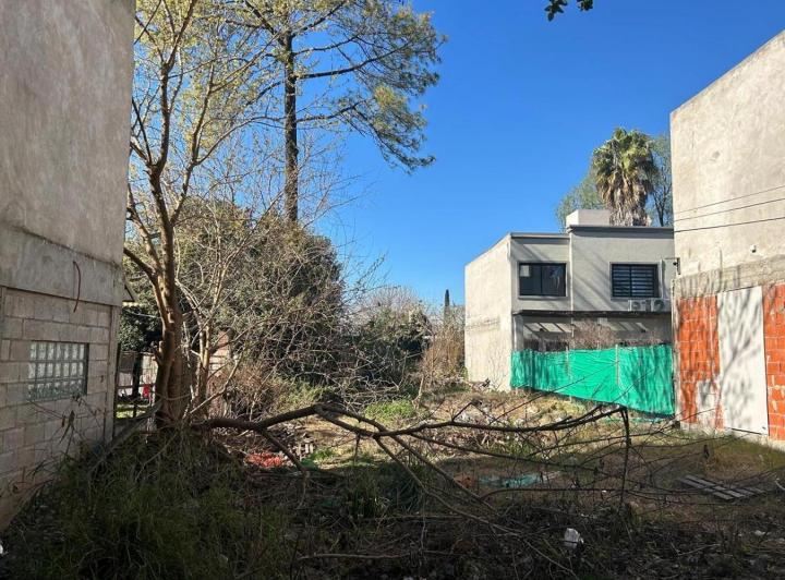 Terreno · 375m²