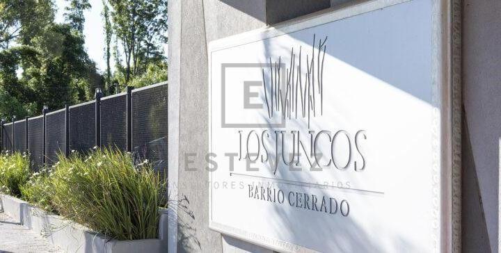 Terreno · 1016m²