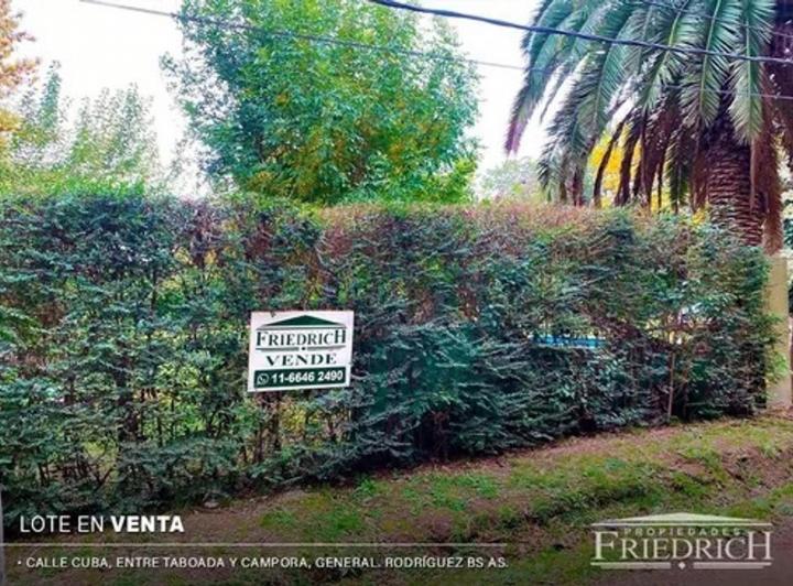 Terreno · 828m²