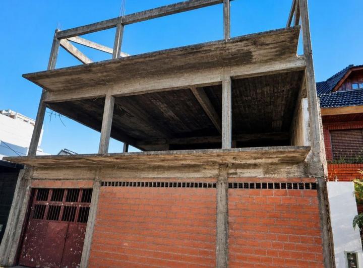 Terreno · 263m²