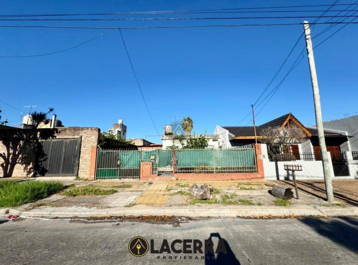 Terreno · 232m²