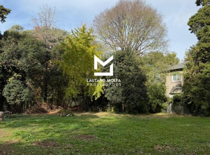 Terreno · 1590m²
