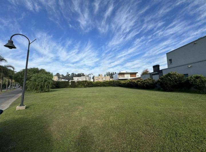 Terreno · 800m²
