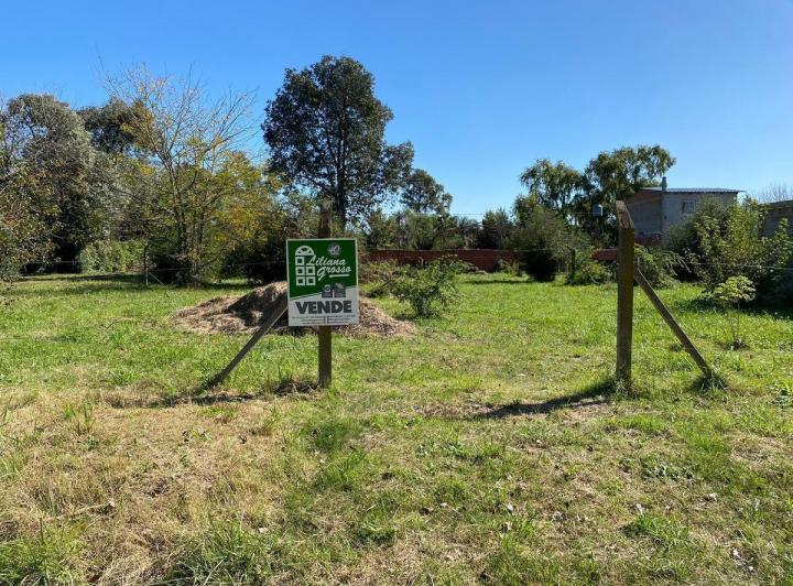 Terreno · 1076m²