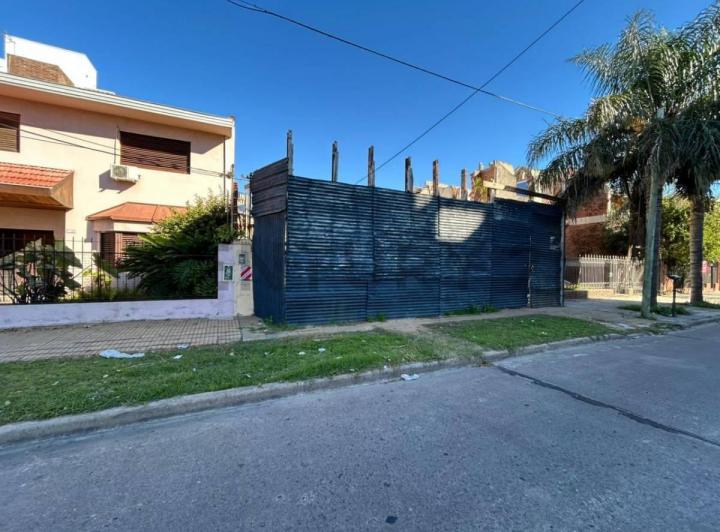 Terreno · 403m²