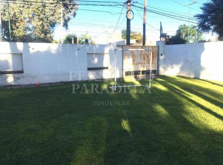 Terreno · 306m²