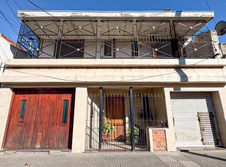 Terreno · 170m² · 3 Ambientes · 1 Cochera