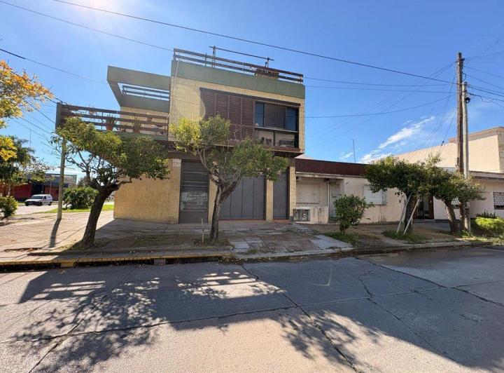 Terreno · 219m²