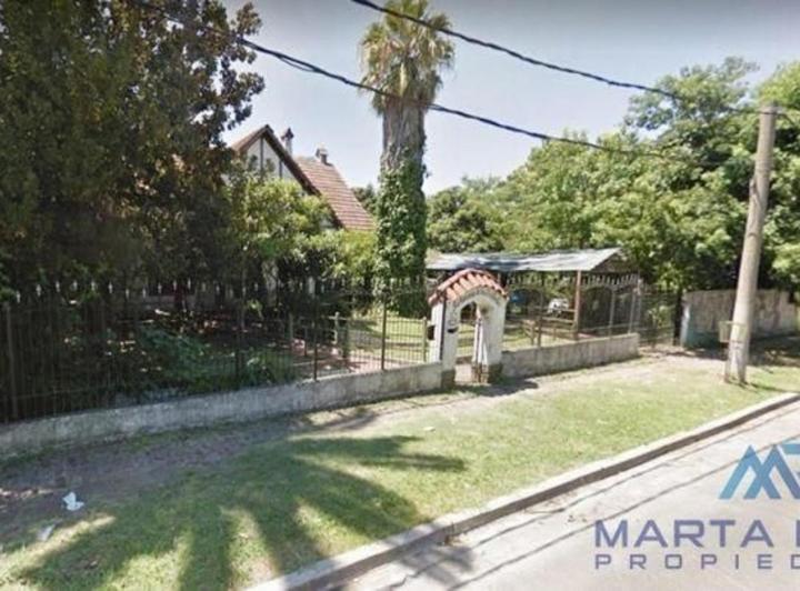 Terreno · 1633m²