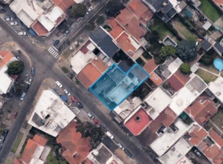 Terreno · 380m²