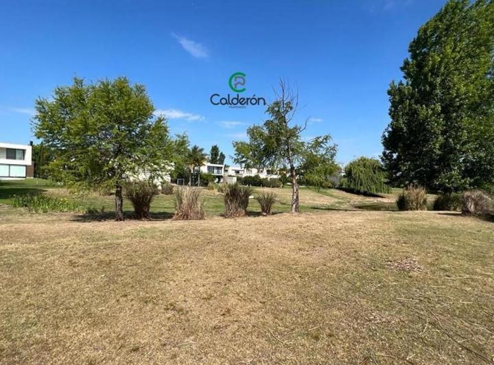 Terreno · 800m²