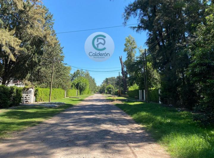 Terreno · 856m²