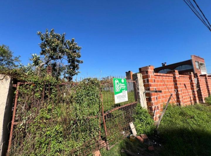 Terreno · 728m²