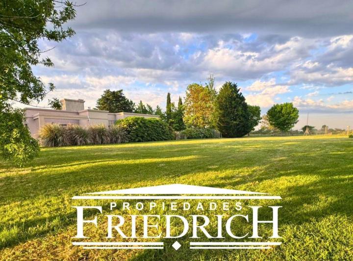 Terreno · 1200m²
