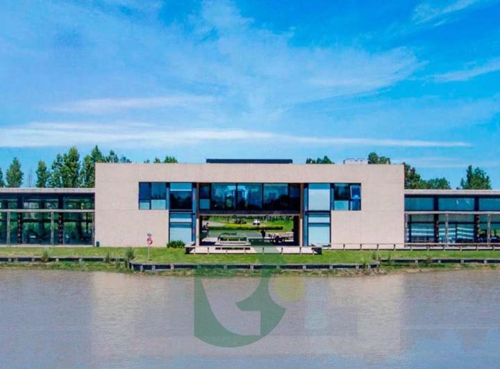 Terreno · 1070m²