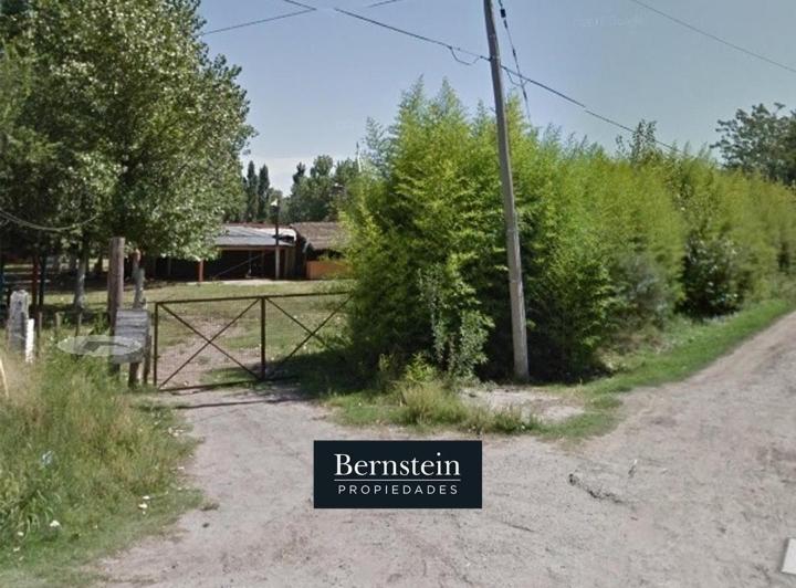 Terreno · 2200m²