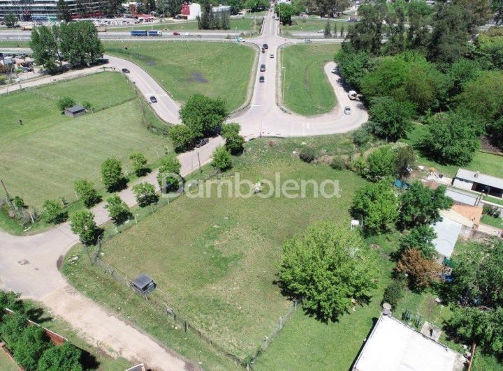 Terreno · 1697m²