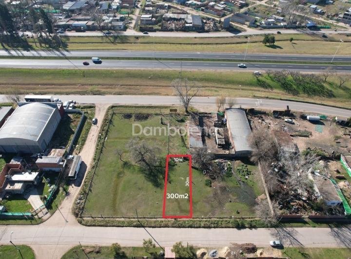 Terreno · 300m²