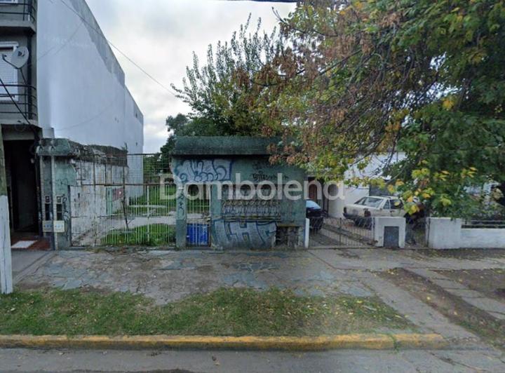 Terreno · 381m²