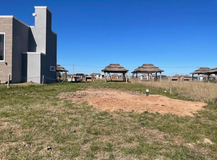 Terreno · 300m²