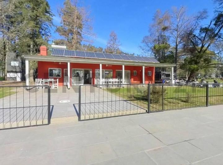 Terreno · 1048m²
