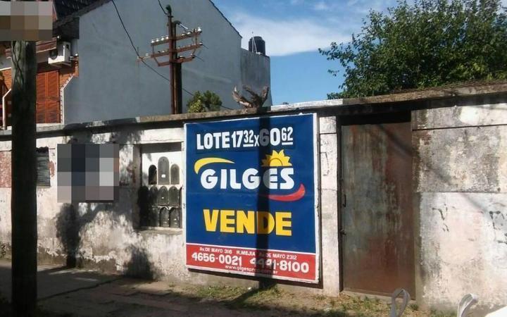Terreno · 1049m²