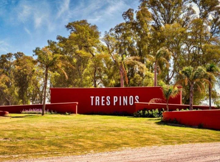 Terreno · 1800m²