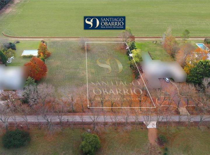 Terreno · 2400m²