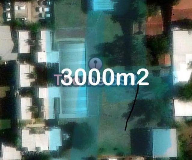 Terreno · 3000m²