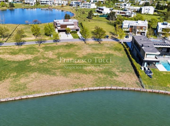 Terreno · 1250m²