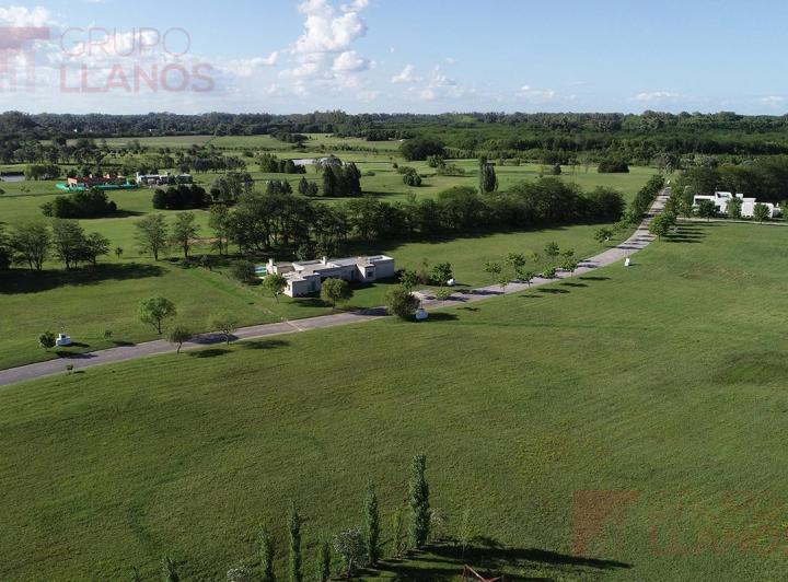 Terreno · 2171m²
