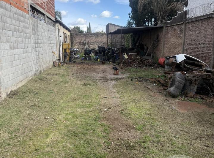 Terreno · 283m²