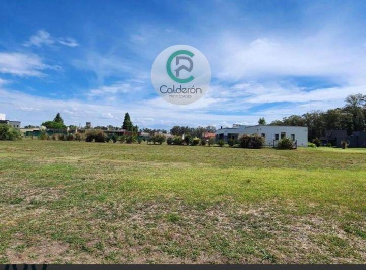 Terreno · 2014m²