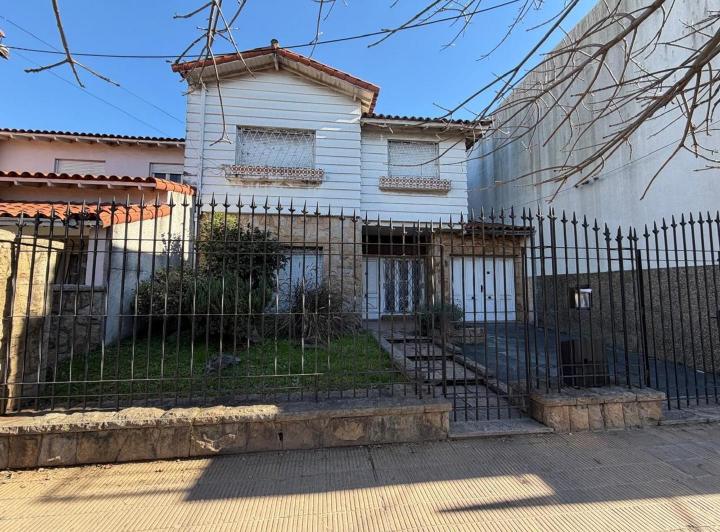 Terreno · 330m²