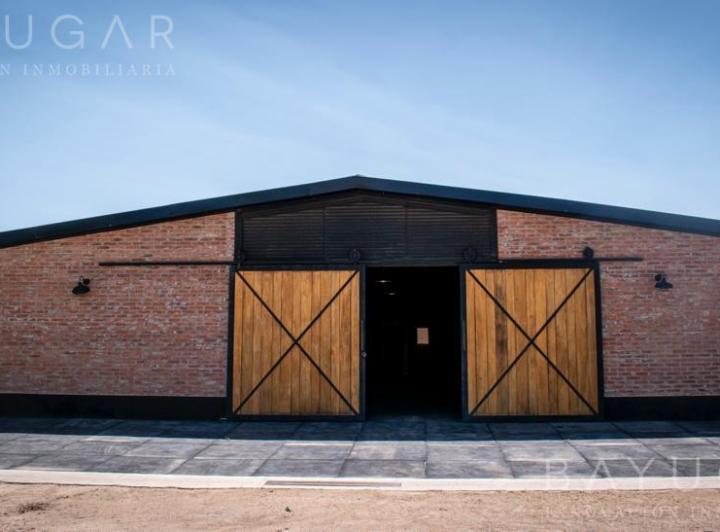Terreno · 800m² · 2 Dormitorios