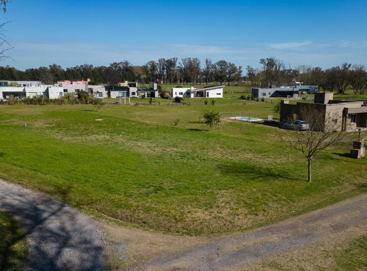 Terreno · 2460m²