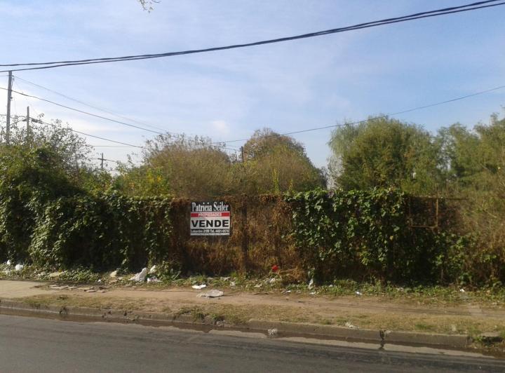 Terreno · 304m²
